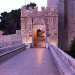 Sigurata 3*