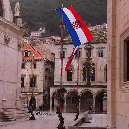 Gostinjska kuća Sigurata 3*