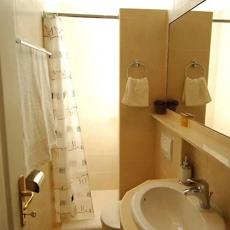 Sigurata Gostinjska kuća 3*